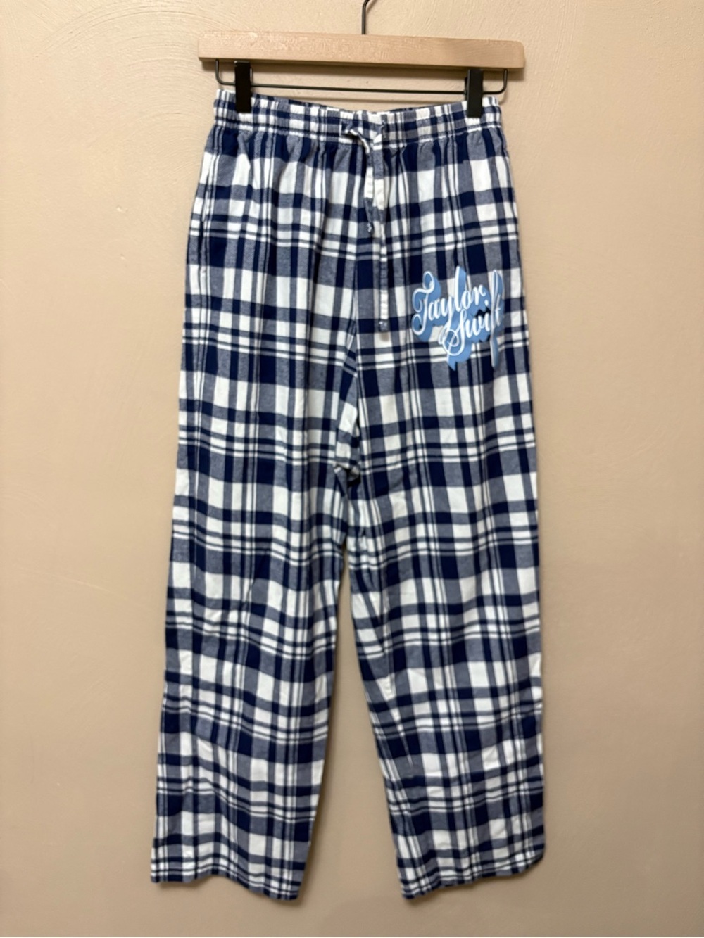 Taylor Swift Fearless Taylor’s Version Plaid Pajama Pants Blue White Size Small - Picture 3 of 12
